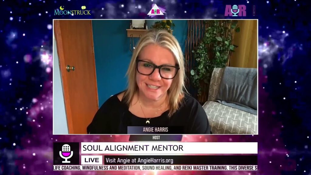 Soul Alignment Mentor – October 3, 2023 – Moonstruck TV
